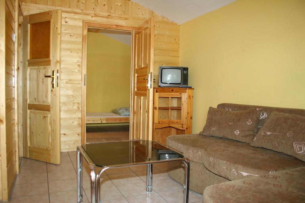 Hotel Osrodek Wypoczynkowy Jelonek à Wolsztyn Chambre photo