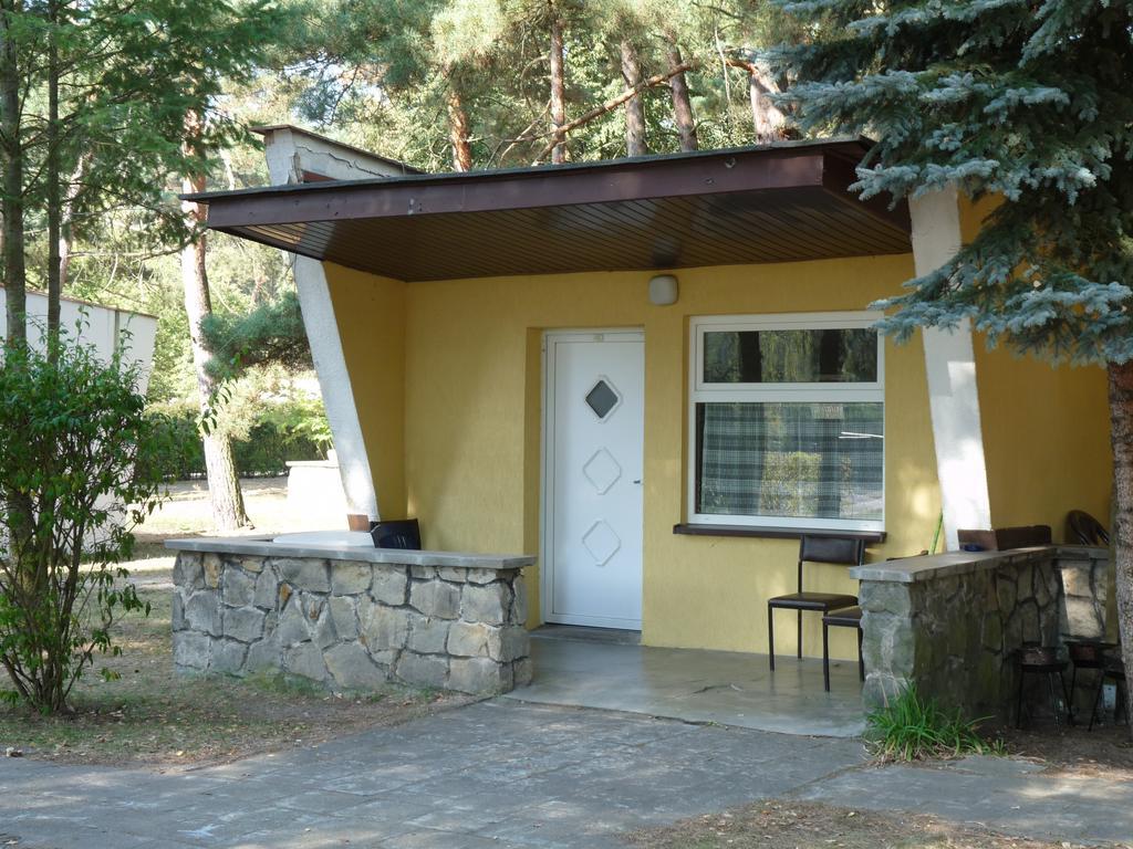 Hotel Osrodek Wypoczynkowy Jelonek à Wolsztyn Extérieur photo